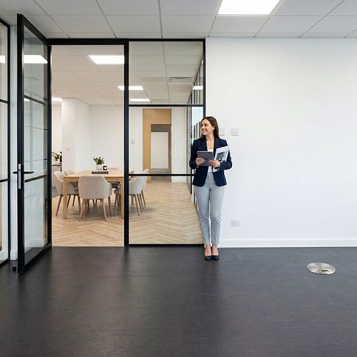 Higgildy House ✅

86m² of Interface Brushed Lines LVT. Three colourways. One very happy client.

This is why we love what we ...