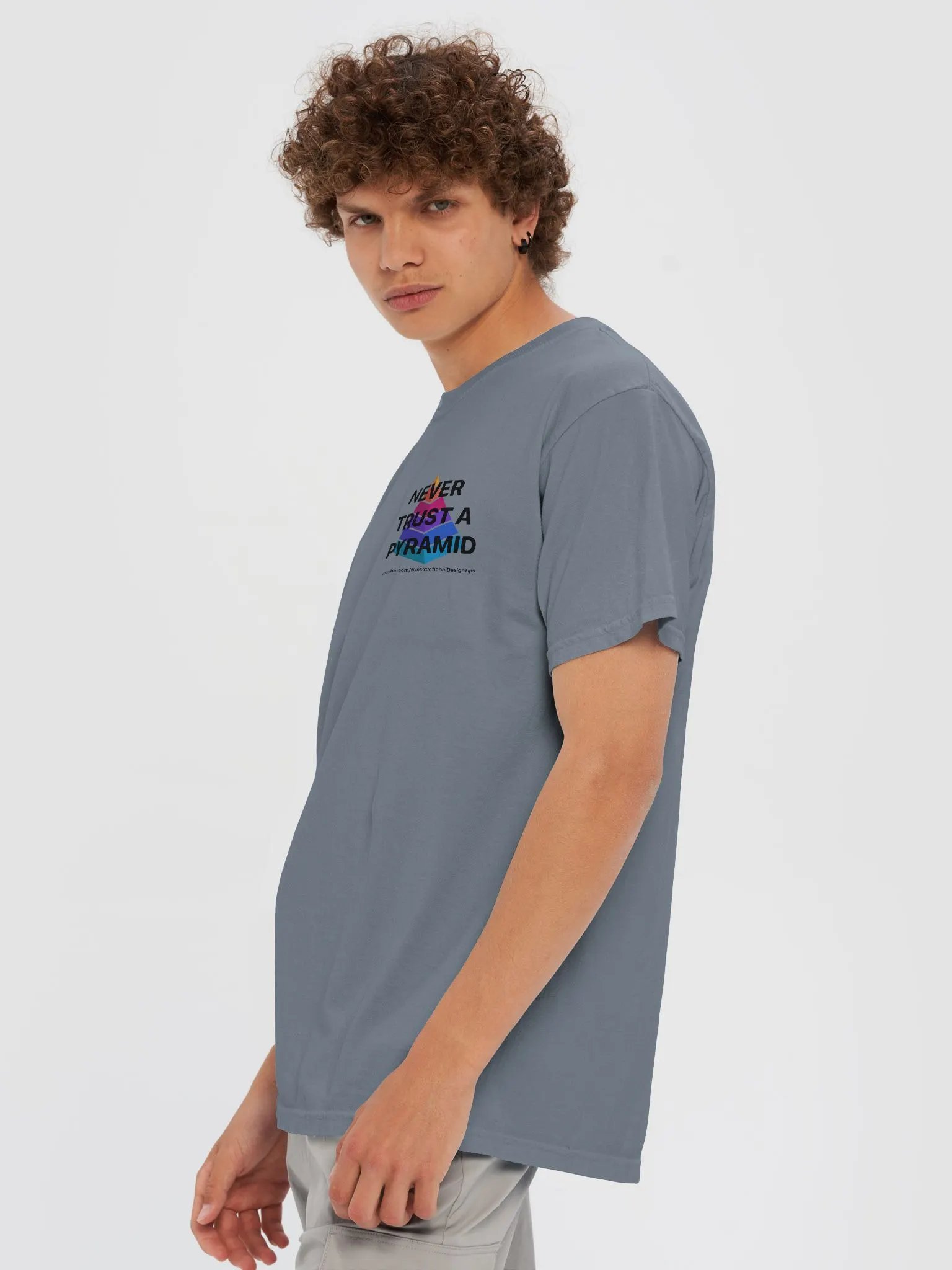 Men's T-shirt: never Trust a Pyramid product image (53)