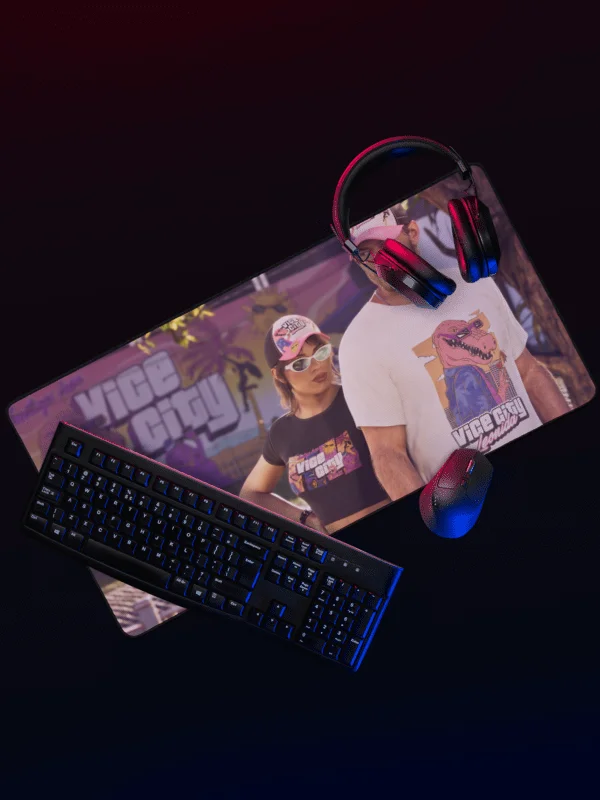 GTA VI Jason & Lucia Leonida Vice City Desk Mat – Fan Design product image (4)