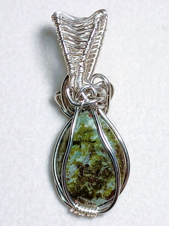 Grounding & Connection Bloodstone Pendant | Hand-Wrapped, Silver-Tone product image (4)