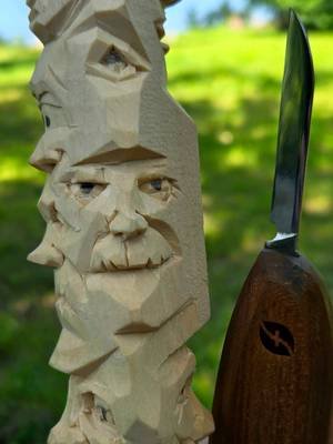 A wood carving practice stick where i've been experimenting with faces and expressions on a piece of basswood with a Flexcut pro knife.   #woodcarving #woodcarver #whittling #caricaturecarving #woodart