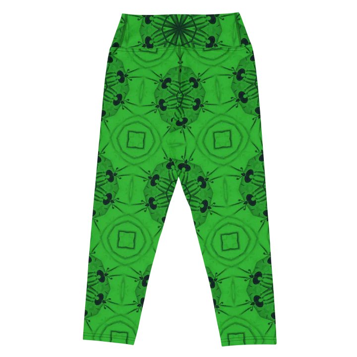 Circles Galore Capri Leggings product image (2)