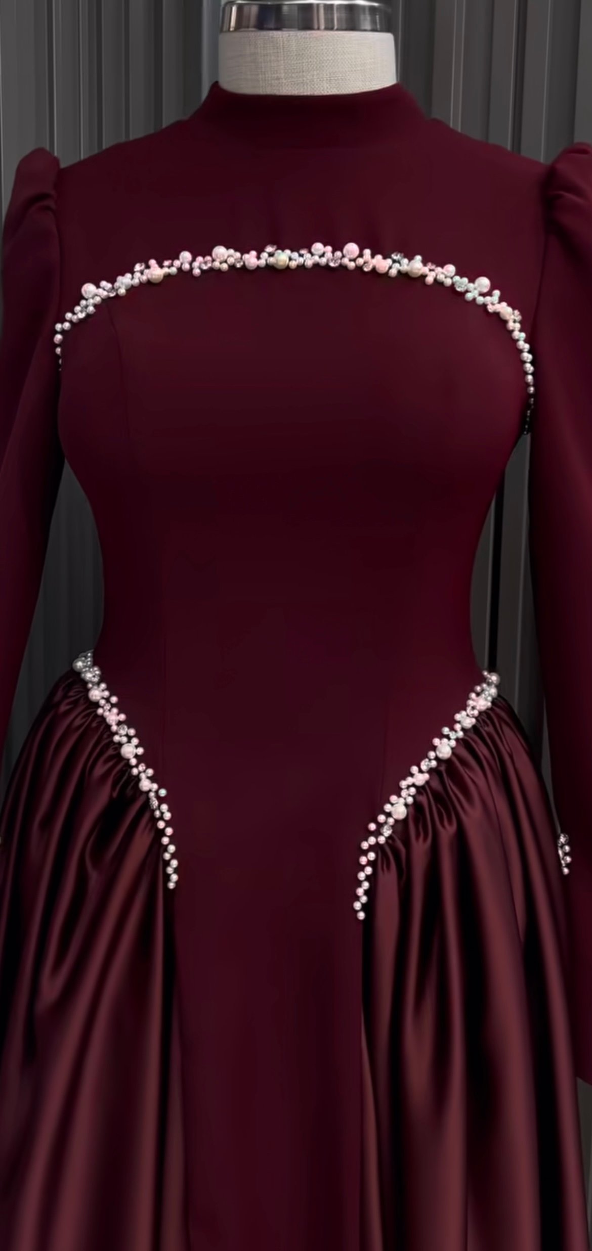 Luxury dress product image (9)
