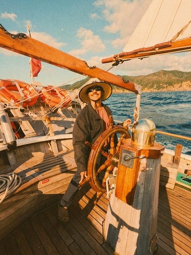 Out here. Sailing. ⛵️