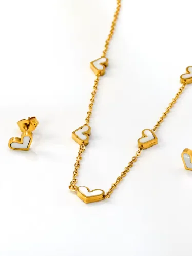 طقم "القلوب الصدفية" – نعومة صدف اللؤلؤ product image (1)