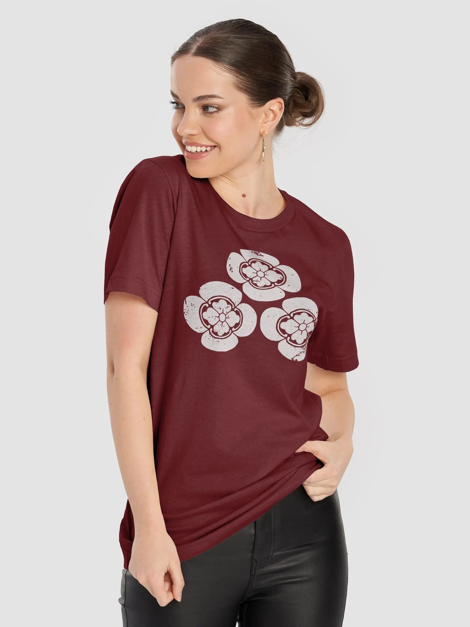 Asakura Clan Mon Premium Soft Tee product image (4)