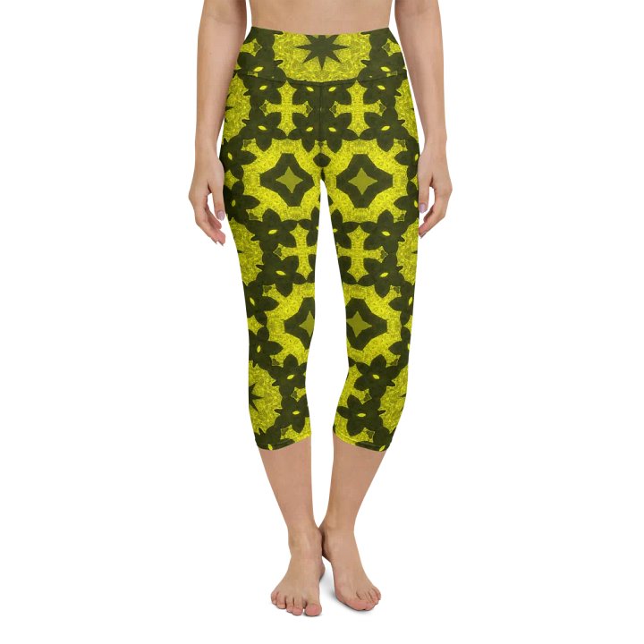 Mandala Octagon Capri Leggings product image (1)