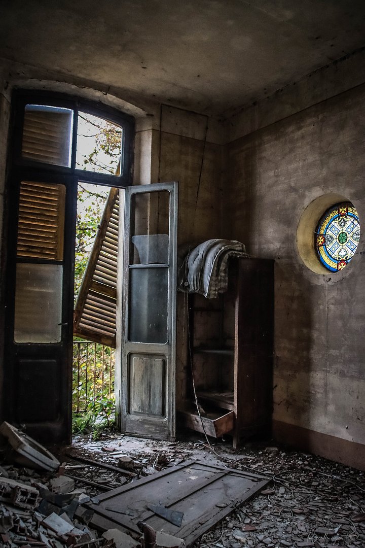 Forgotten Room - Abandoned Religious Institute product image (1)