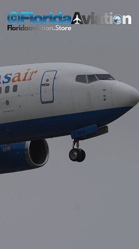 Boeing 737 Bahamaair Foggy Landing at Miami International Airport -Plane Spotting

#aviation #aviationvideo #planespotting #a...
