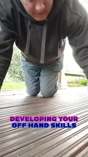 3 one hand push ups with my right hand achieved. Trying to se If my left hand is as capable