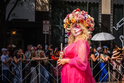 A little color, a little character, and a whole lot of life. 🌸💀

Austin’s Viva La Vida Festival, celebrating Día de los Muertos.