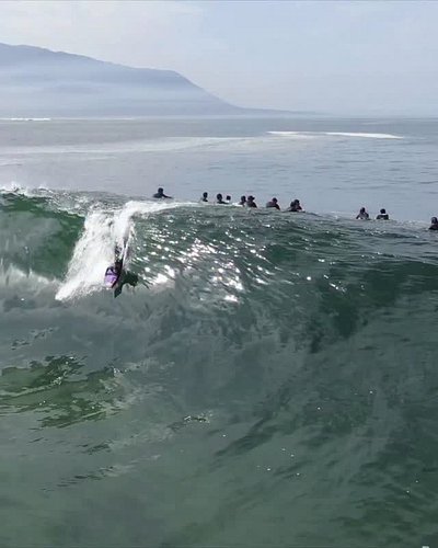 #womenwhocharge Queen of the full rotation ARS @paloma_freyggang at home in Chile!!! 💪💥

Footage by @iquique_surftv_@luivicun...