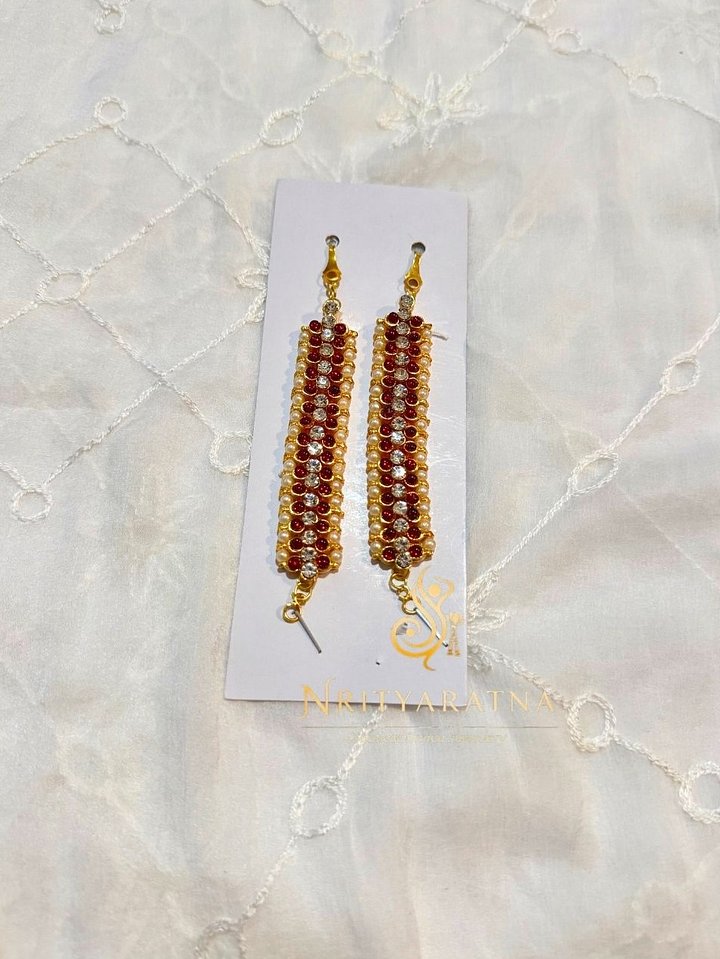 Regular Kemp Red stone with white stones- Earing Mati product image (1)
