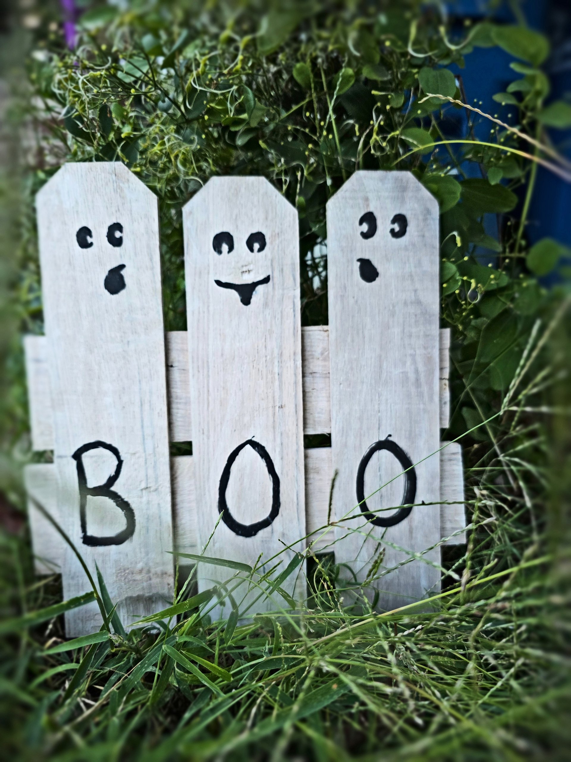 Mini Fence Panel Ghosts product image (1)