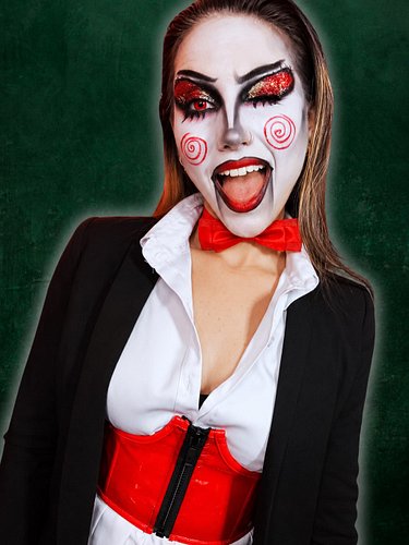 I want to play a game ⚙️⛓️

Billy cosplay and other cosplay/makeup transformations can be watched live Wednesday, Thursday, F...
