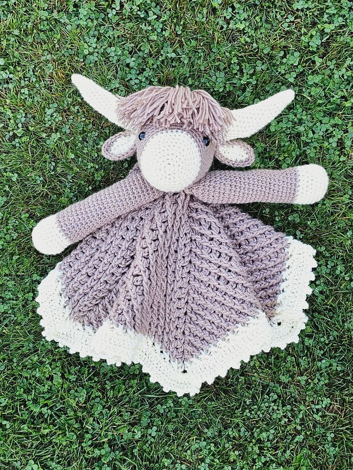 Highland Cow Lovey Blanket Crochet Pattern | Scottish Farm Animal (PDF Pattern) product image (2)