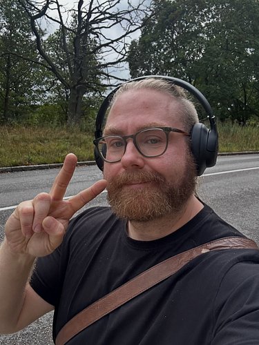 In Stockholm dog sitting and working with @wintergatan2000 in the studio. Not difficult getting steps in when going back and ...