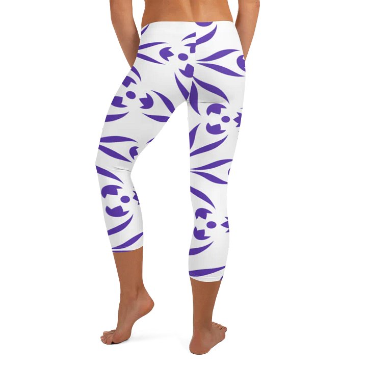 The Odette Capri Leggings product image (2)