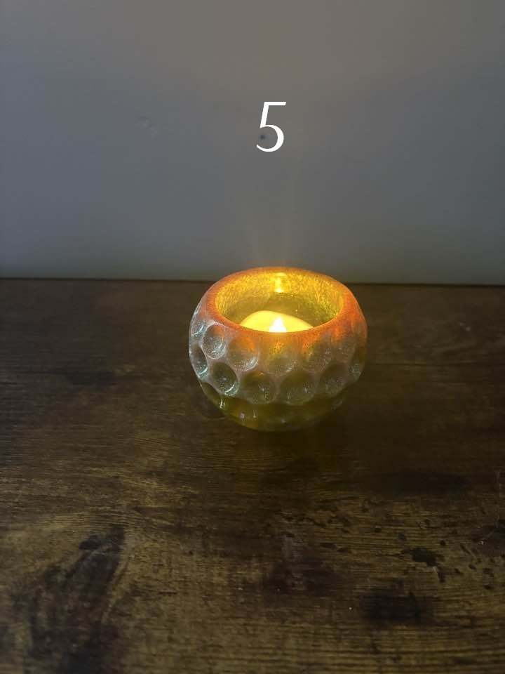 🕯️ Handmade Resin Tealight Candle Holders – Includes Battery-Operated Tealight product image (5)
