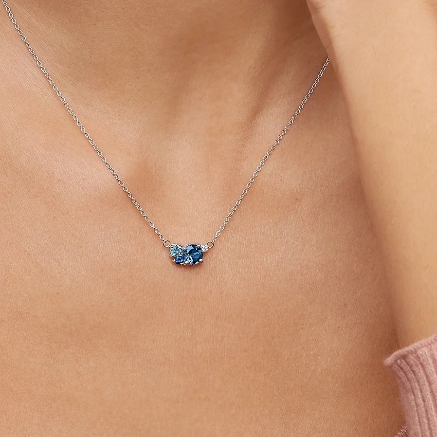 Hydrangea Bouquet Pendant in Silver product image (2)