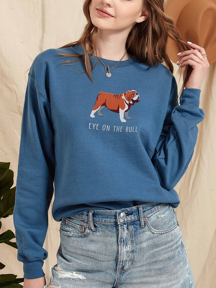Eye on the Bull Sweatshirt (Embroidered) of an English Bulldog product image (2)