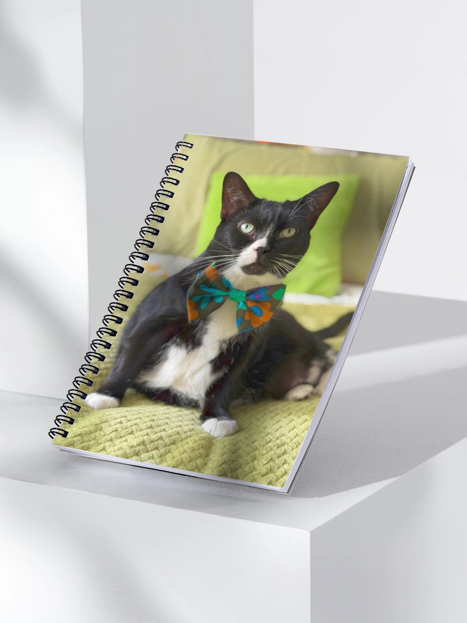 Tuxedo Dream Notebook | Carnet de notes product image (3)