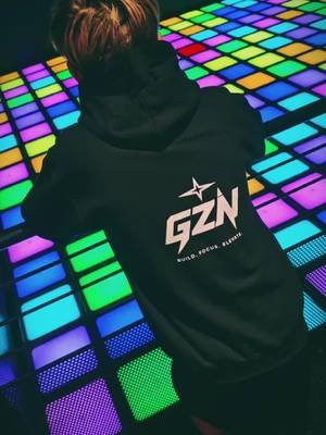 N'hésites pas à aller faire un tour sur la boutique : gznofficial.com Insta : gzn_official1 #gznofficial #gzn #streetwear #buildfocuselevate #gta6 