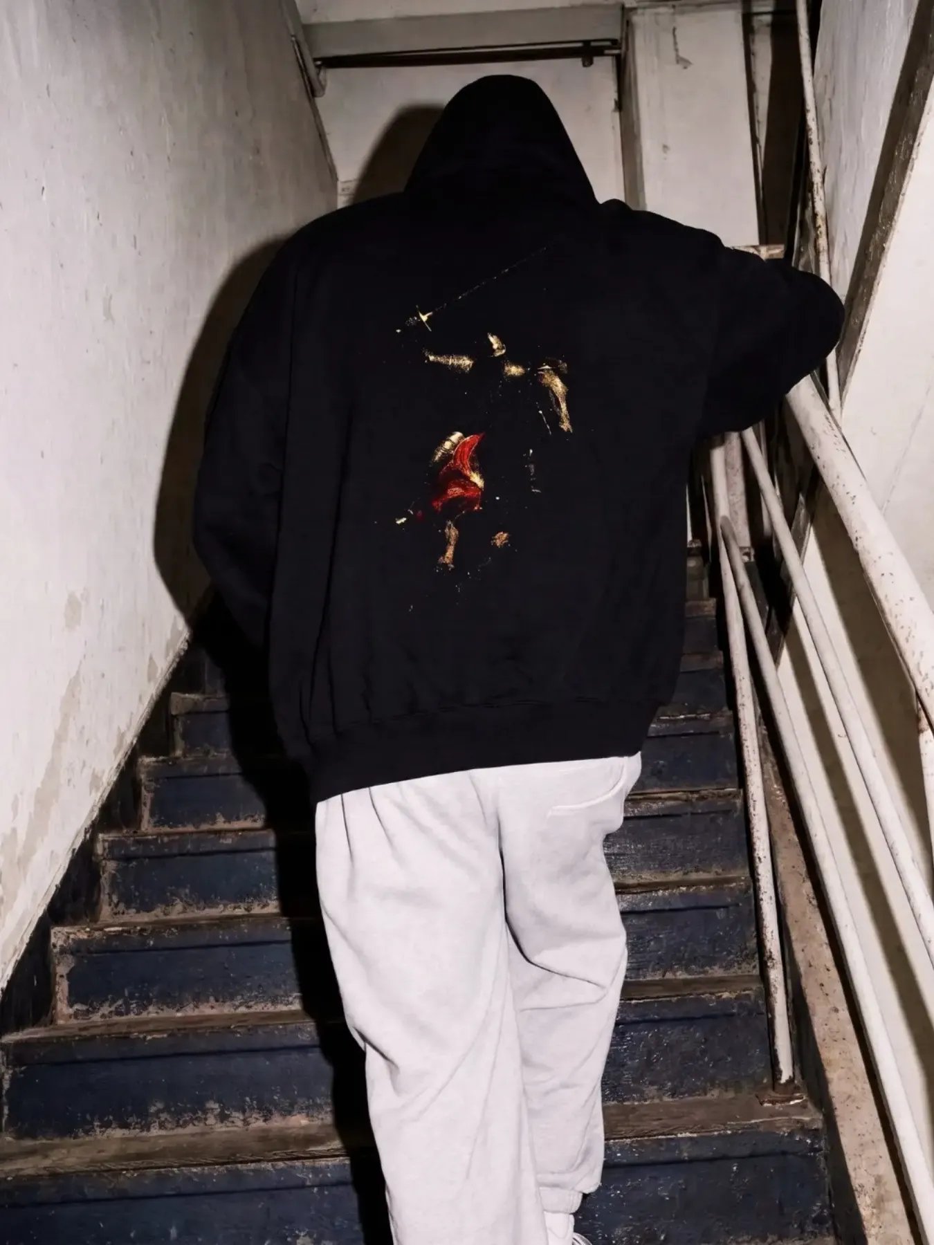HEAVYWEIGHT TRAINING HOODIE product image (5)
