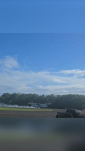 Twotter’s Tyre Trouble! (Twin Otter BURST Tyre on Landing in Solomon Islands)

Follow for more! 👤

A great video via @thatkiw...
