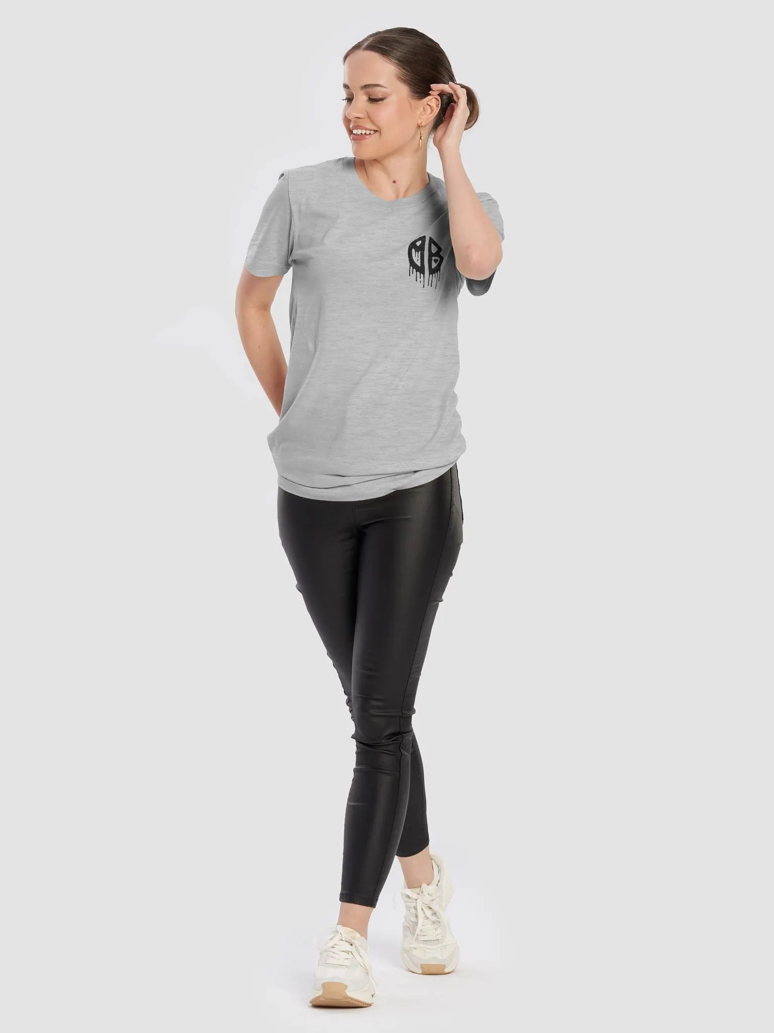 Black logo T product image (10)