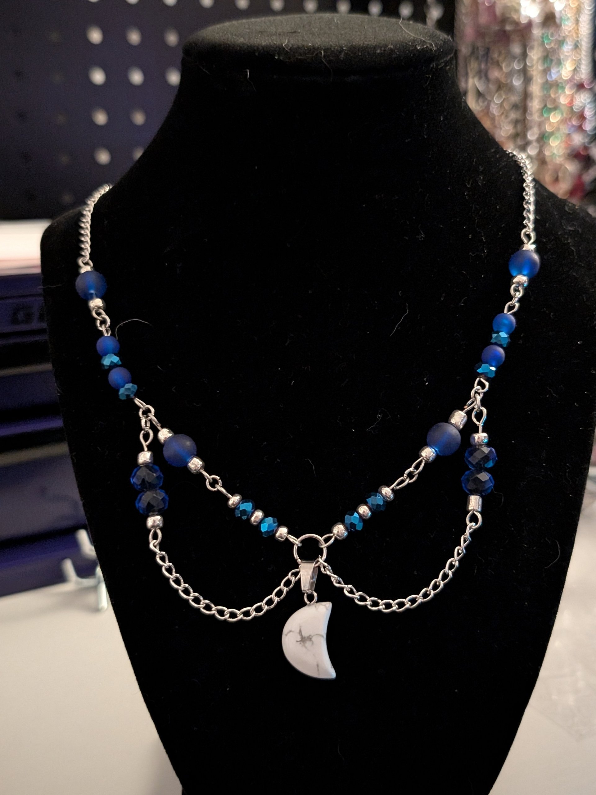 HOWLITE MOON NECKLACE! product image (1)