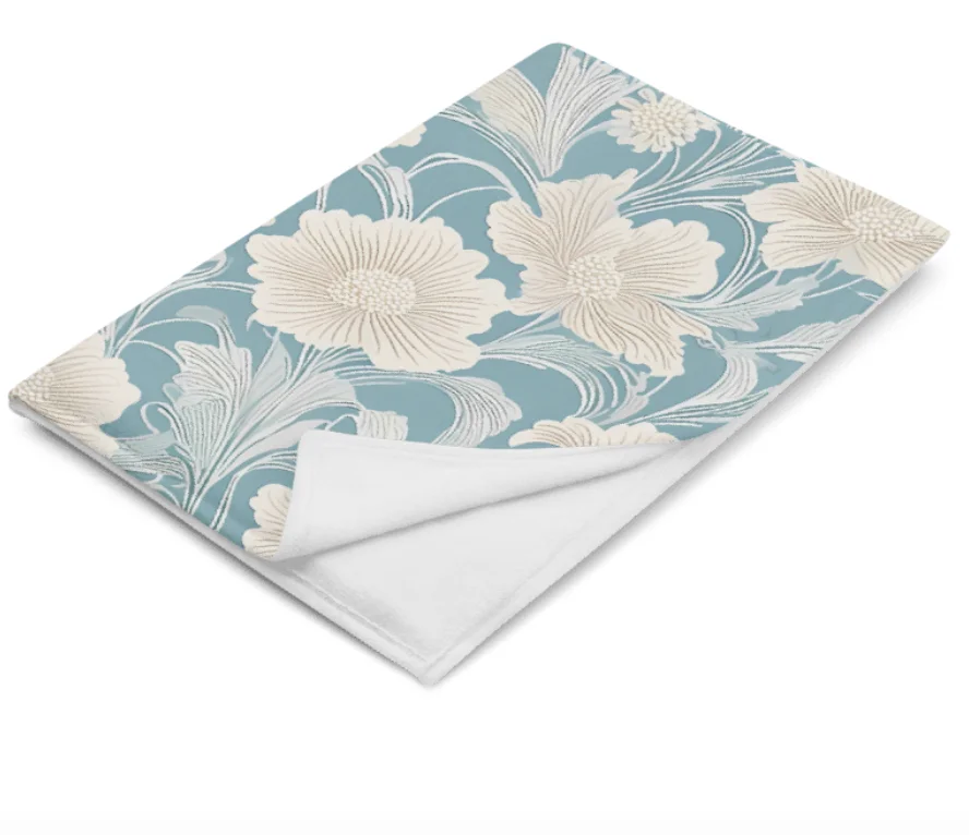 Elegant Floral Reverie Throw Blanket product image (3)