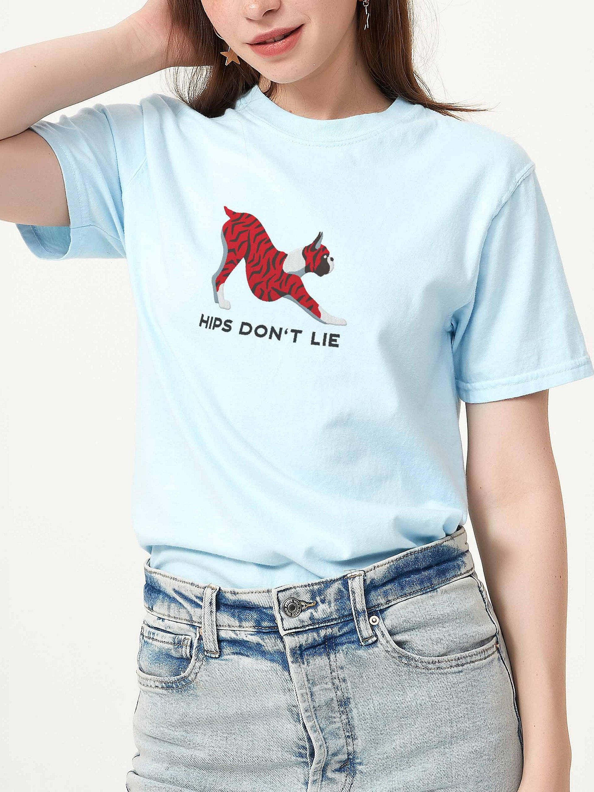 Hips Don't Lie T-Shirt(Embroidered) of a Boxer(Brindle, Cropped Ears) product image (2)