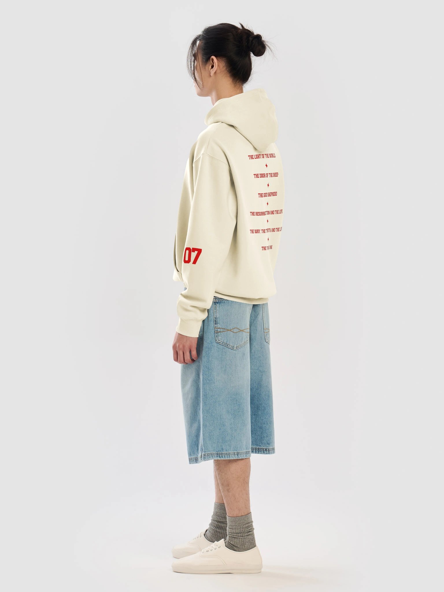 THE RED HOODIE product image (16)