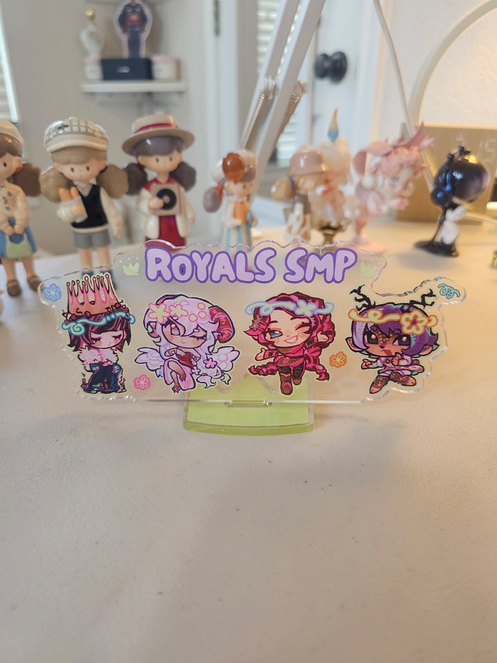 Royals SMP Acrylic Stand (Emi, Winter, Grace, Cam) product image (1)