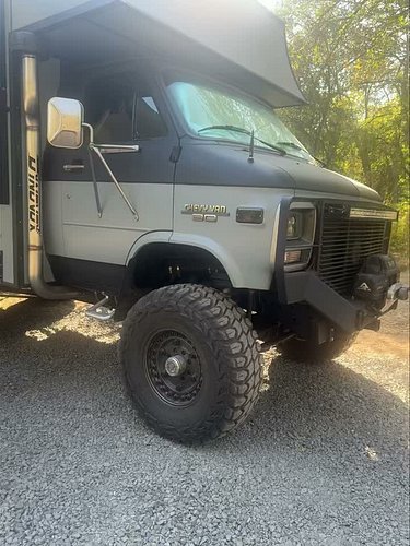 Taking a break. #daydrinking #4x4 #customcamper