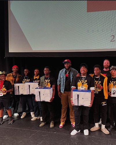 Blessed and honored to have partnered with My Brother’s Keeper Alliance and the City of Las Vegas to sponsor giveaways on beh...