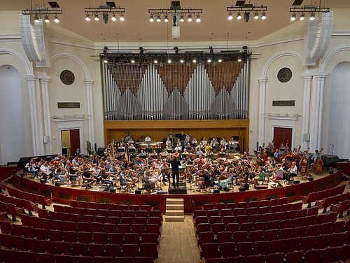 First day of rehearsals in Yerevan, Armenia at the beautiful Aram Khachaturian Concert Hall 🤩
Concerts 25+26 June are sold out!