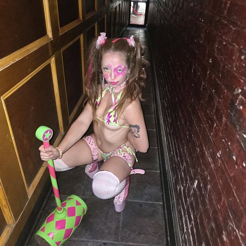 @blossomthealienn rocking the halloween fit. Alice in stripperland @theritzcabaretbaltimore #thestripperwhisperer
