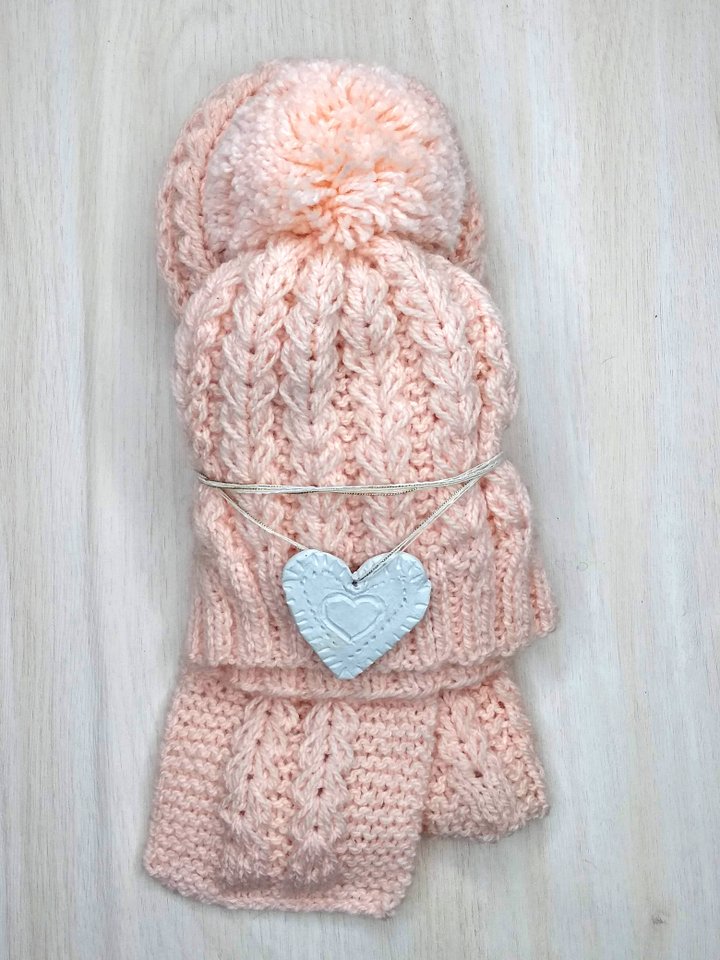 Tiny Hearts Set Knitting Pattern product image (1)