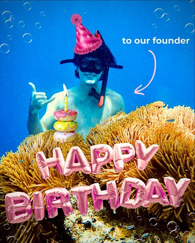 🎉 Help us in wishing our founder John @flamingofins a very Happy Birthday! 🎊🎉 🦩 
If you didn’t know, John is a PADI dive mast...