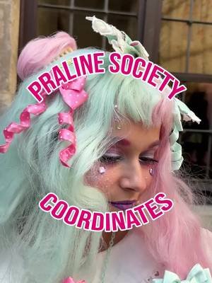 I'm SO excited so many people were wearing sweet or even OTT sweet at Praline Society in Bruxelles! This is my all time favorite substyle and all these pink coordinates made me so happy!   #thisisnotateaparty #pralinesociety #egl #lolitafashion
