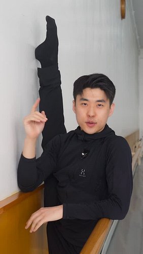 Want to get more flexible? 🤸‍♂️
After 18 years of dancing, I’ve made pretty much every stretching mistake there is 😅 Tune in ...