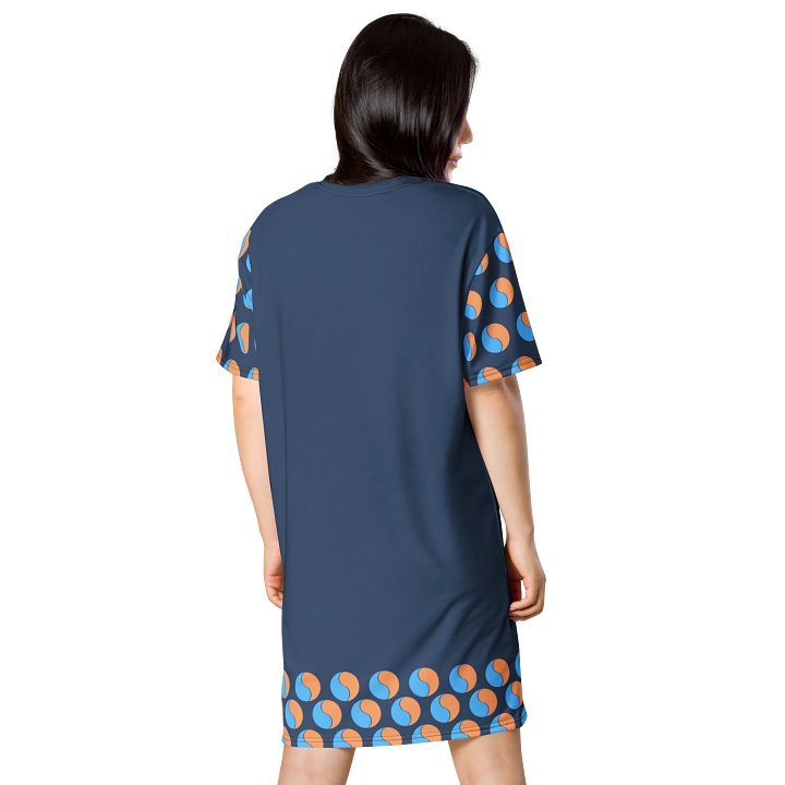Pod print T-shirt dress product image (2)