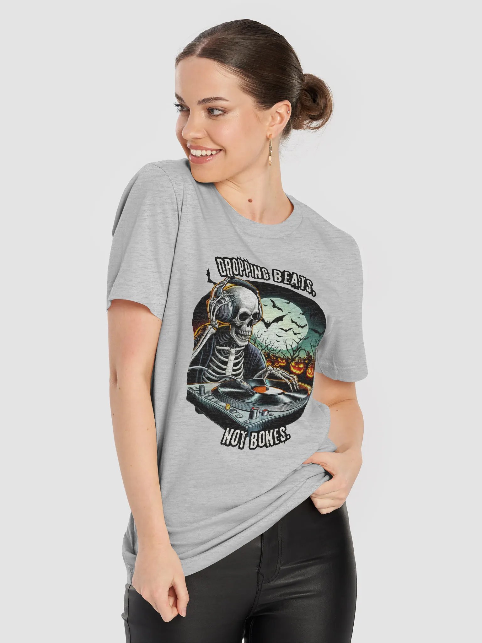 Spooky Skeleton DJ T-Shirt product image (48)