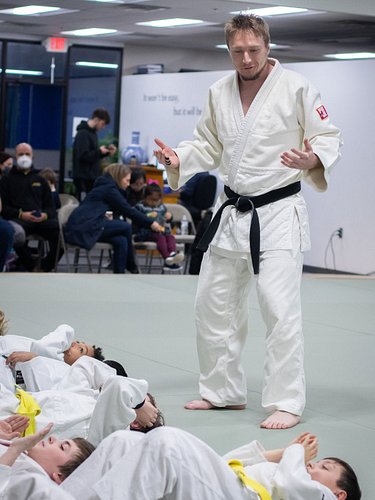 🙏 Respect is at the heart of martial arts.
Every class gives students opportunities to show respect for instructors, classmat...