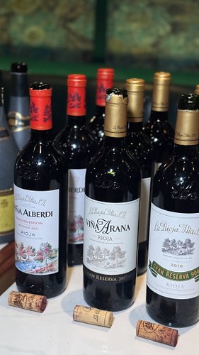 “We have nine wines for you to try this evening,” has got to be the best possible sentence a gal could hear on a Tuesday! Whe...