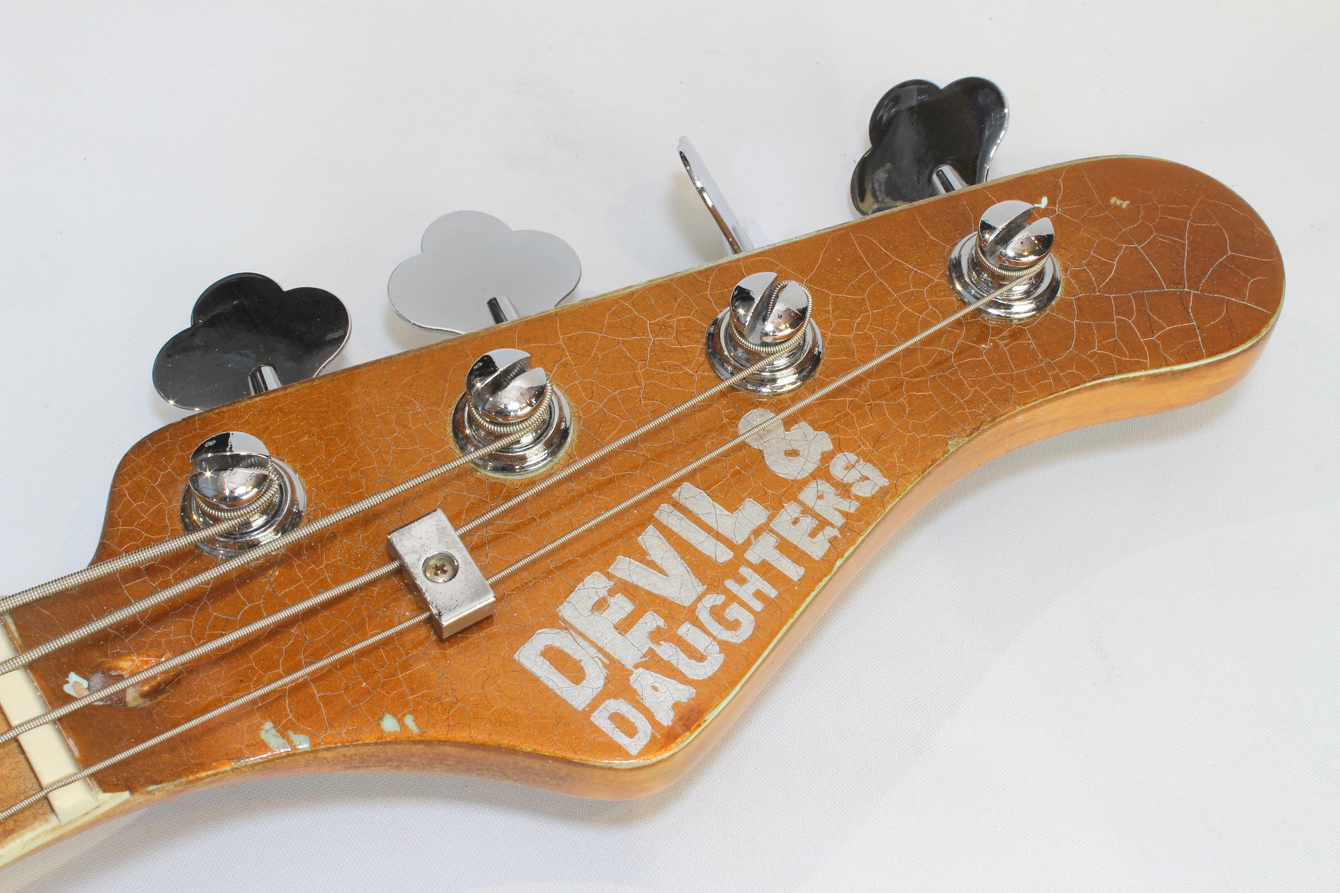 Shattered Relic Gold Top Bass – A Unique Upcycled Masterpiece product image (5)