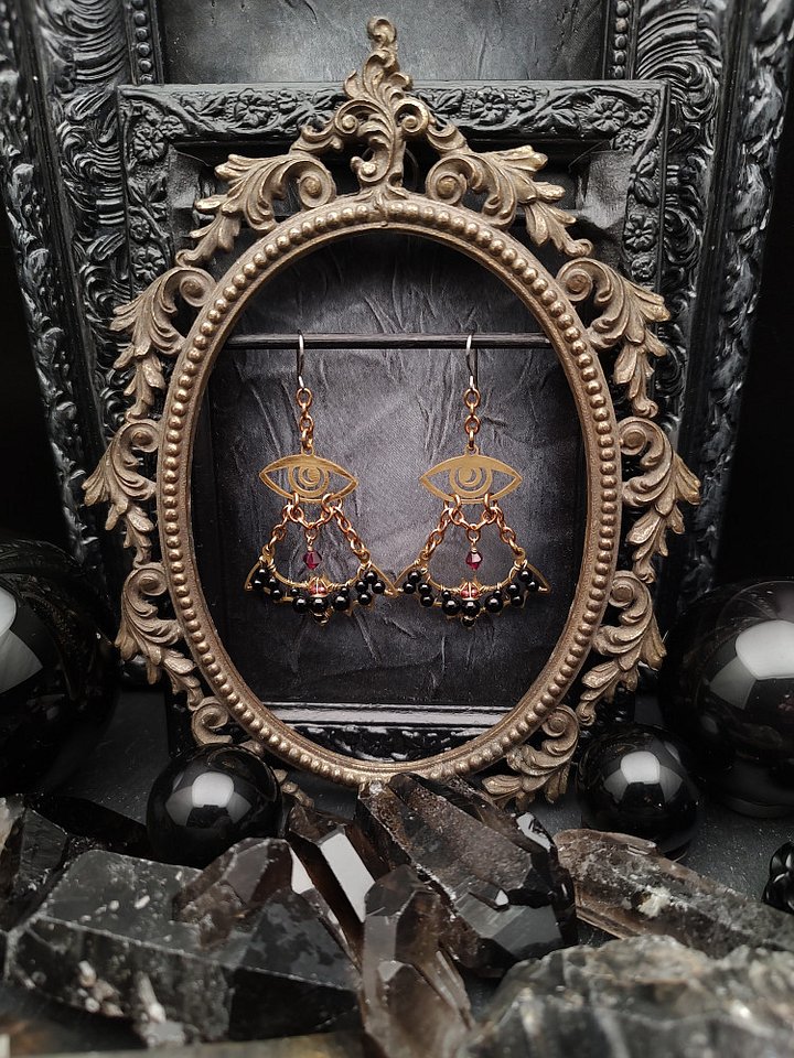 Earrings Bats - Golden Batty Eyes product image (2)