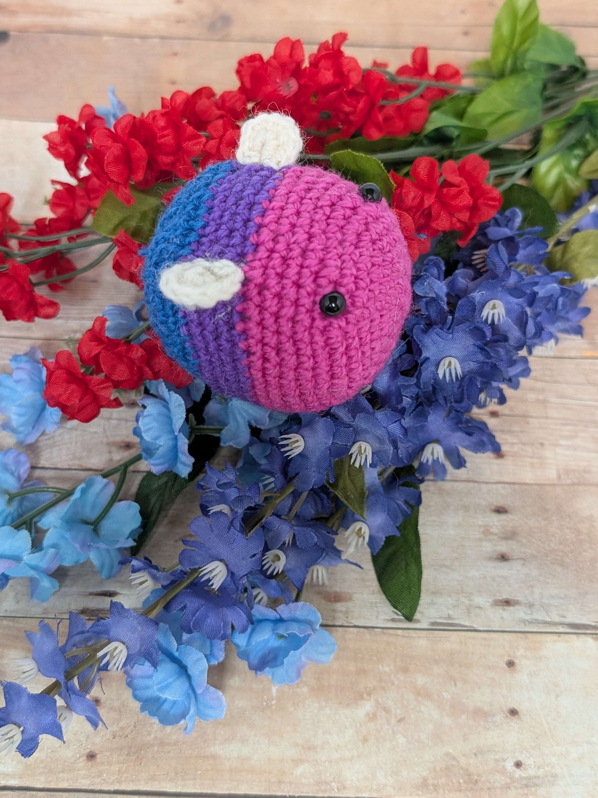 [PRE-ORDER] Bisexual Pride Bee Plush product image (2)